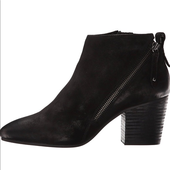 Women’s Steve Madden JAYDUN Booties - Picture 5 of 8